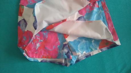 Kvetovane kratasky, m