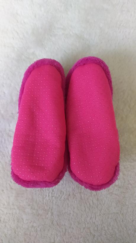 Ruzove papucky, elefanten