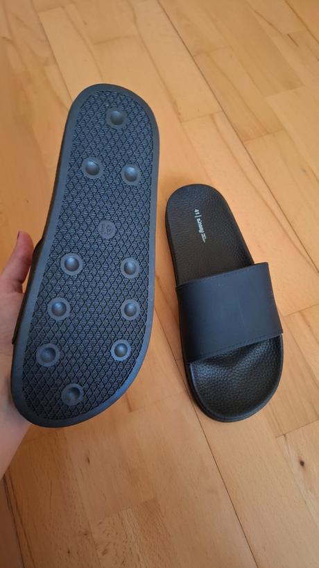 Cierne slapky, sinsay,41