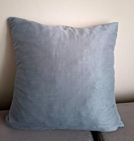 2 krasne luxusné vankuse, 