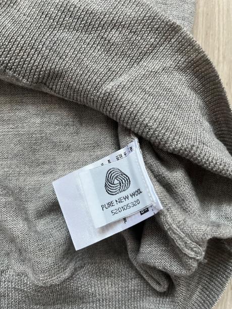 Uniqlo pulover vlna, m