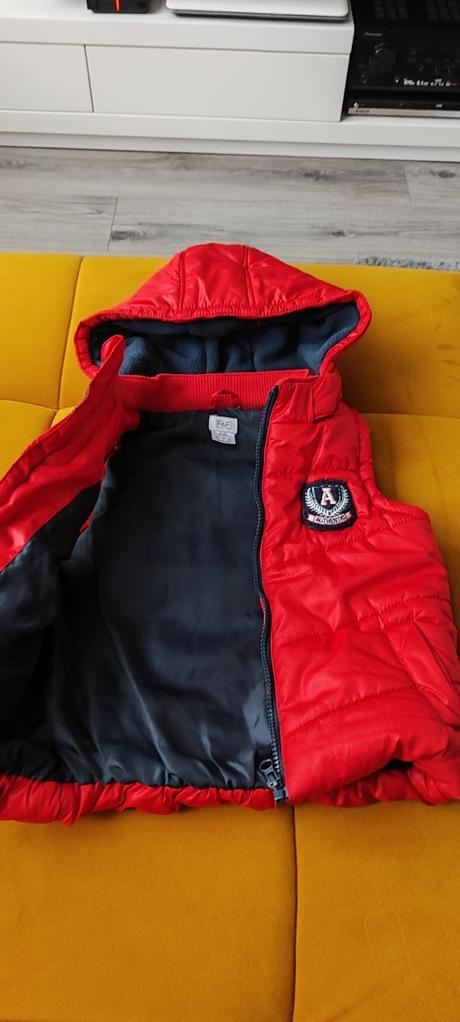 Červená chlapčenská vesta, f&f,98