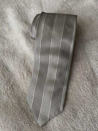 Gianfranco ferr hodvábna kravata, gianfranco ferre