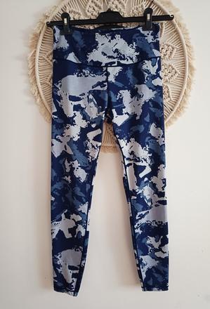 Športové legíny, s