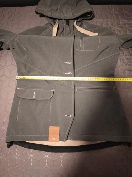 Softshellová bunda, 38