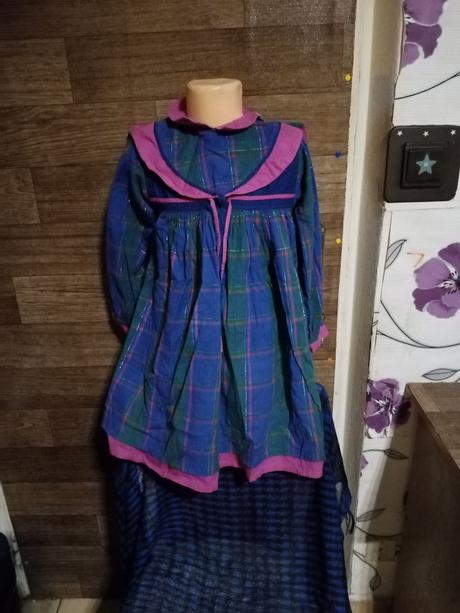 Dievčenske šaty, 122