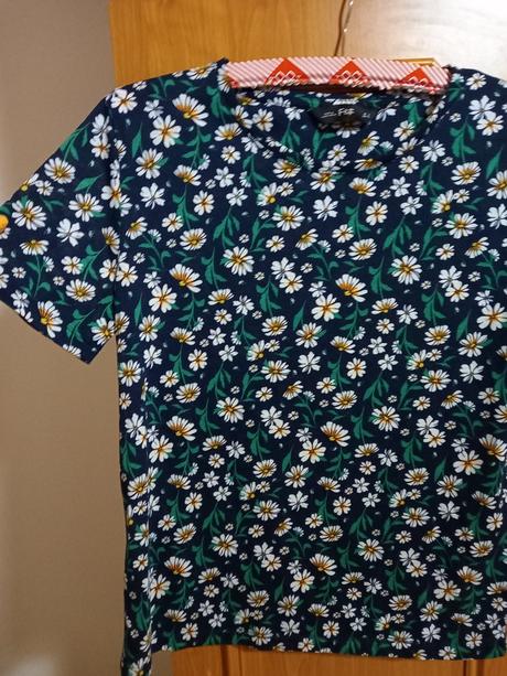 Tričko s kvetmi, f&f,s
