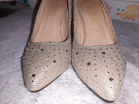 Kamienkové lodičky, 37