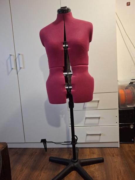 Nastavitelna figurina, 