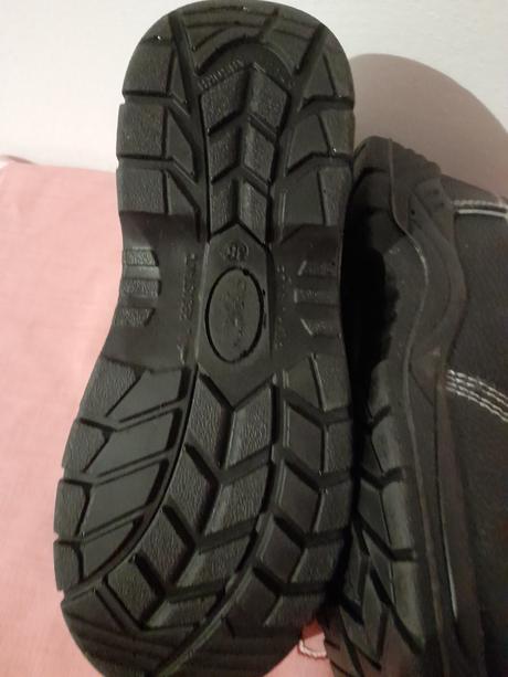 Pracovna obuv 38, 38