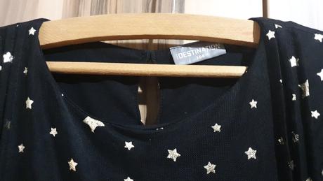 Cierne saty s hviezdickami, 164