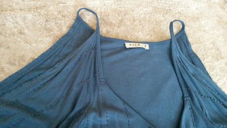 Vila - dlhsi top / tricko - hole ramena, s