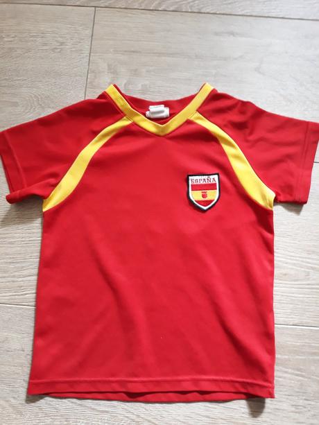 Futbalove tricko, h&m,110