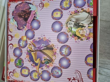 Na vlásku- spoločenská hra bon voyage, 