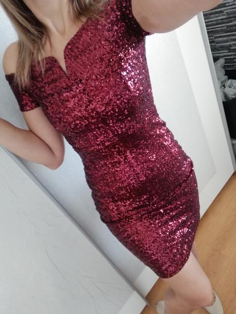 Šaty trblietavé, s