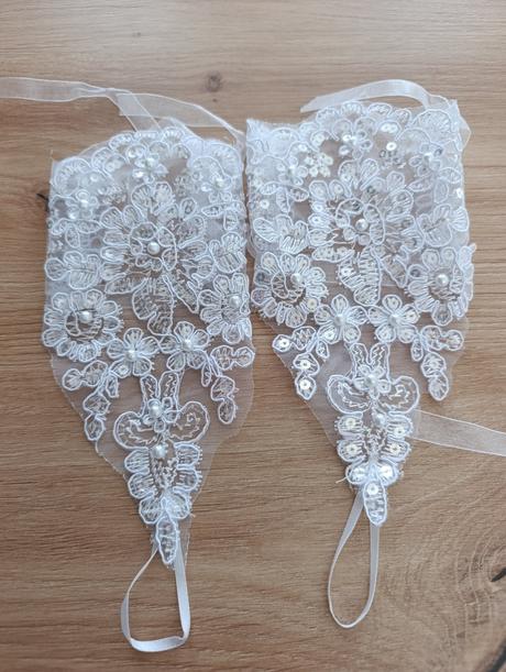 Slávnostné rukavičky, 