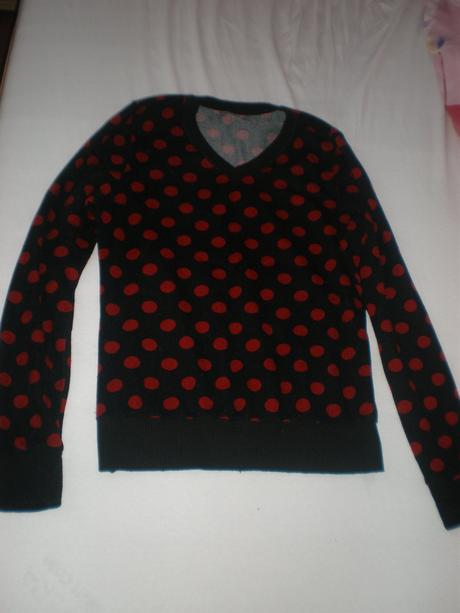 Čierno-červený svetrík, s