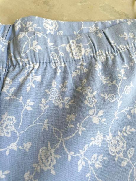 Kvetované riflové džegíny, 42