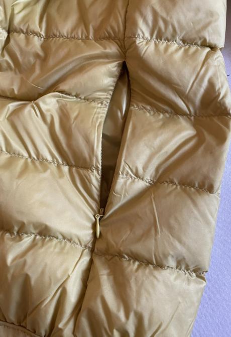 Ľahká bunda s kapuckou s kačacím perím v. 146/152, 140