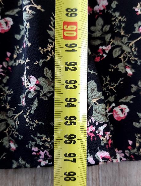 Tenké kvetinové šaty, 44