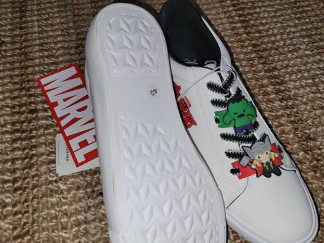 Tenisky, reserved,40