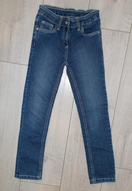 Dievcenske slim rifle 7-8 rokov, c&a,128