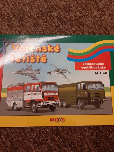 Časopisy slniečko + darčeky,