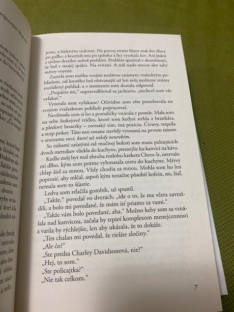 Detektívka triler prvý hrob napravo darynda jones,
