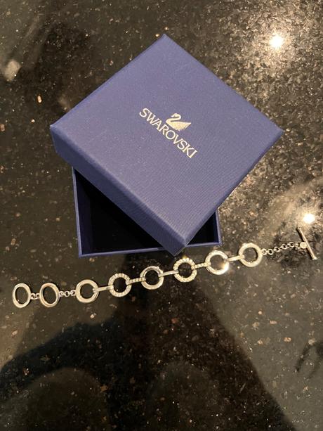 Swarovski náramok, swarovski