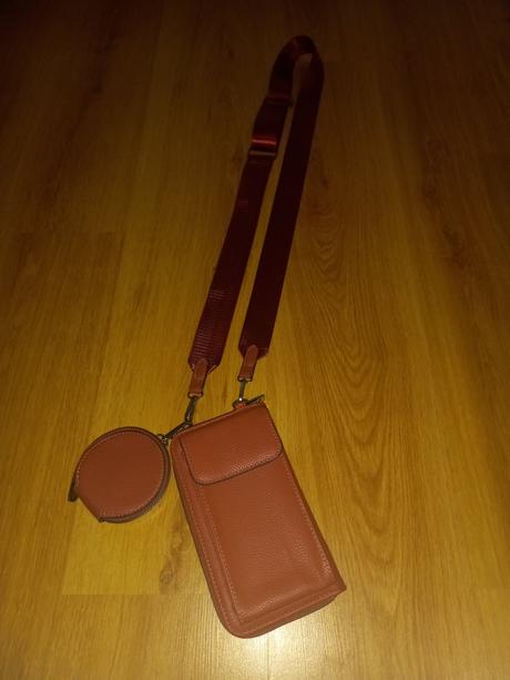 Mala kabelka s peňaženkou, 