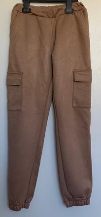 Dievčenské nohavice, 146