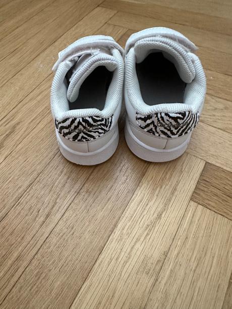 Tenisky adidas, adidas,25