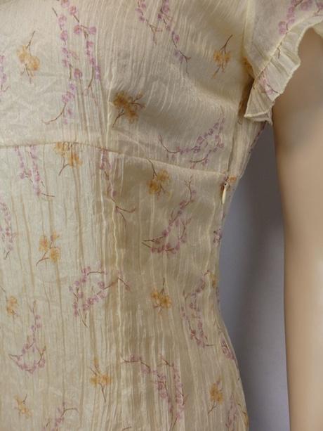 Kvalitné letné šaty, s