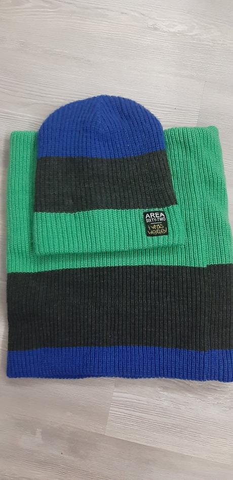 Chlapčenská čiapka, chapter young