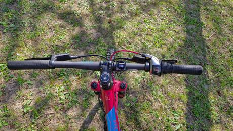 Bicykel cube 240, 24