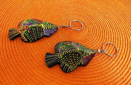 Etno prívesok z ebenového dreva, 