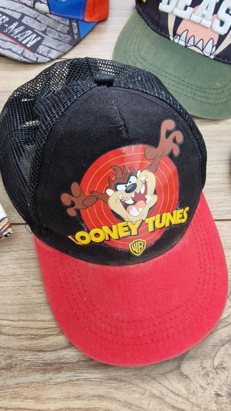 Šiltovky a klobuky, reserved,110