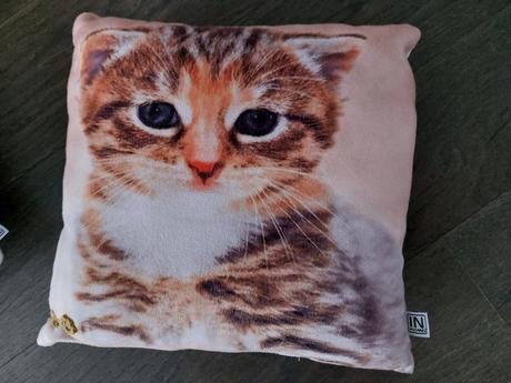 Nadherne makkucke podusky do detskej izbicky 30x30,