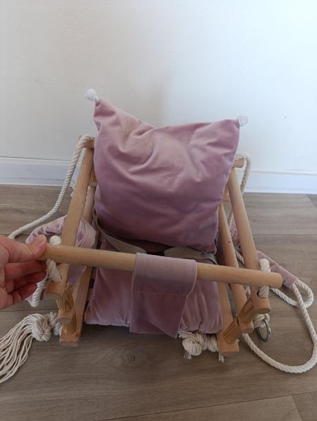 Interiérová hojdačka, 