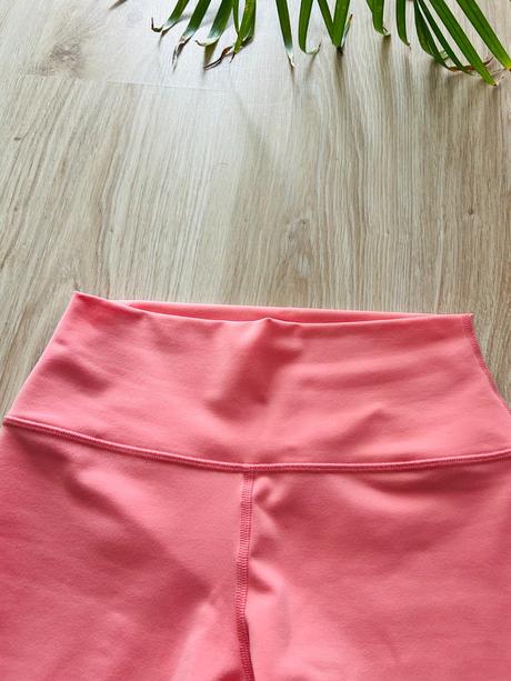 Krásne biker šortky značky alo yoga, pc 89 eur, s