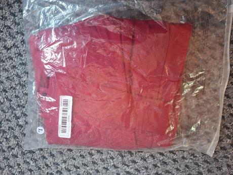 Dámske obtiahnute šaty s odhalenym chrbtom, l