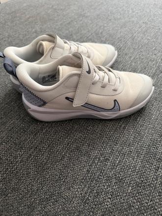 Nike tenisky, nike,32