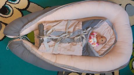 Hniezdo a zavinovacka, 