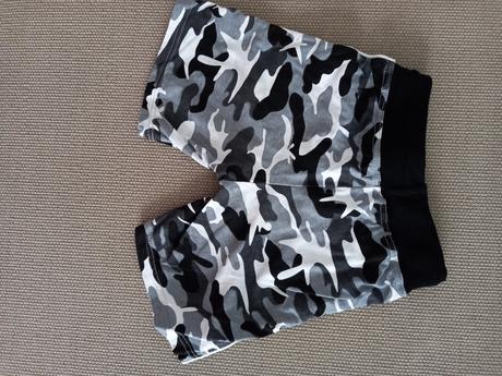 Detské krátke nohavice, modelko,98