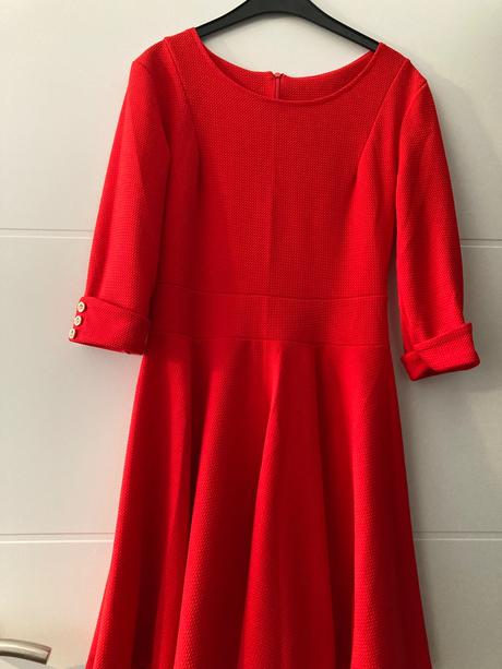 Červené šaty - dievčenské, dámske, s