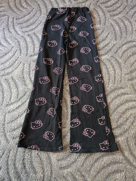 Legíny, hello kitty,146