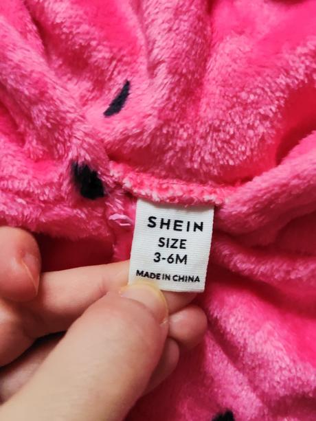 Karnevalový kostým jahodka, 