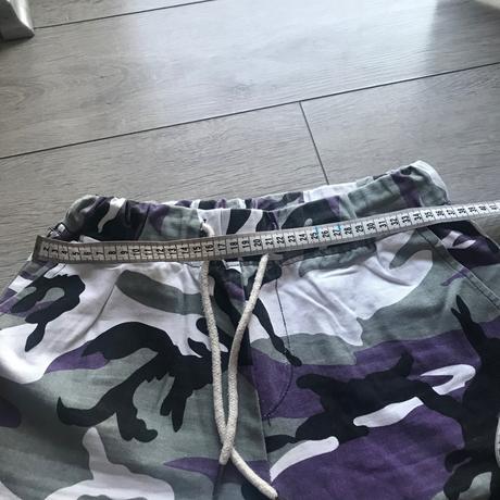 Fialové maskačové cargo nohavice, s