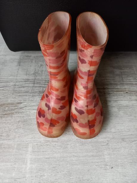 Dievčenské gumáky, 28