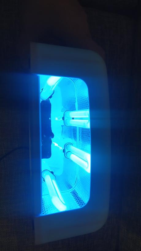 Uv lampa na nechty, 